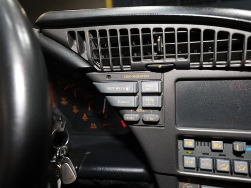 Used 1990 Chevrolet Corvette ZR-1 RWD image 55