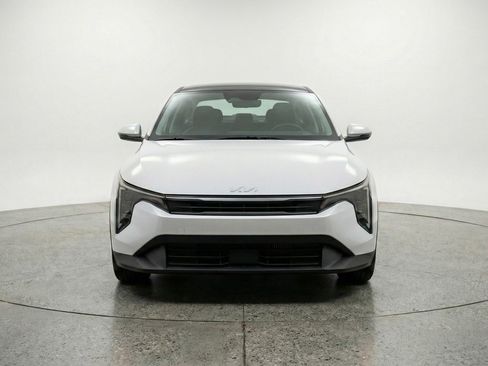 Used 2025 Kia K4 LXS image 1