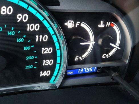 Used 2012 Toyota Venza LE image 18