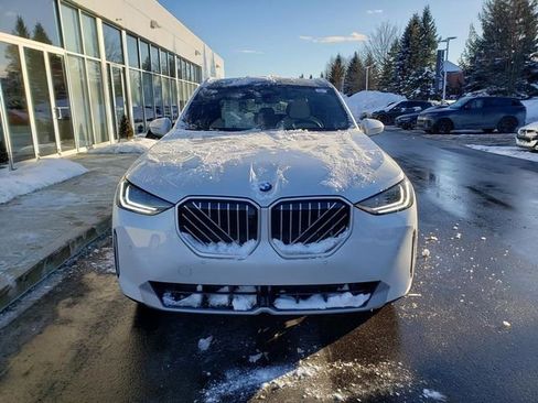 New 2026 BMW X3 xDrive30 w/ Premium Package image 2