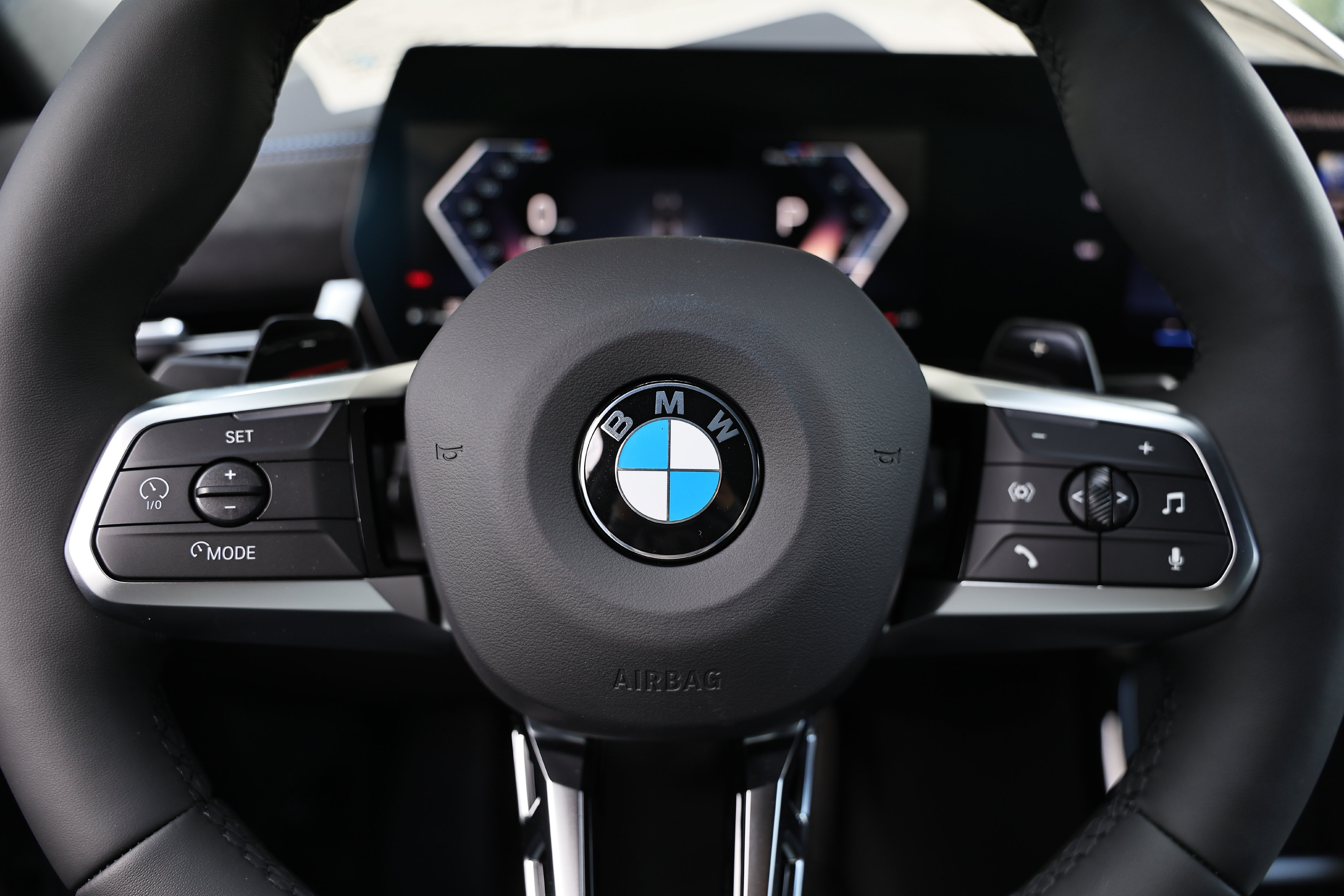 New 2026 BMW X2 xDrive28i w/ Technology Package AWD/4WD image 34
