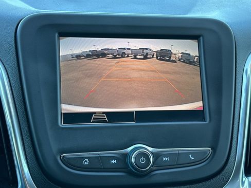 Used 2022 Chevrolet Equinox LT w/ Driver Convenience Package FWD image 25