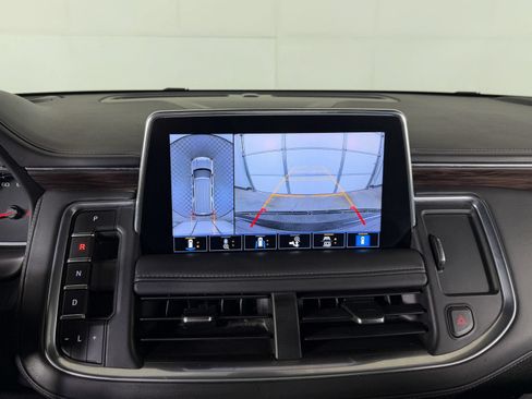 Used 2021 Chevrolet Tahoe LT w/ LT Signature Package RWD image 14