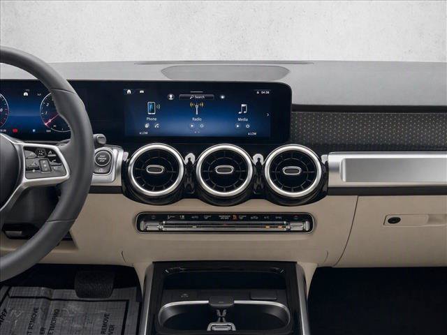 Used 2026 Mercedes-Benz GLB 250 image 25