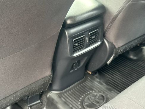 Used 2025 Toyota RAV4 LE AWD/4WD image 36
