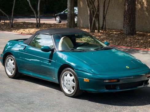 Used 1991 Lotus Elan SE FWD image 1