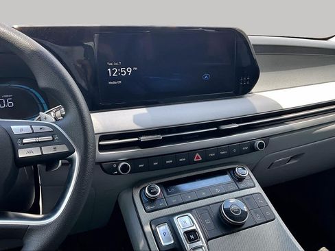 Used 2025 Hyundai Palisade SE FWD image 7