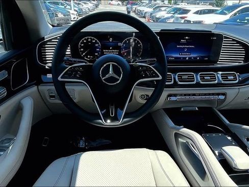 Used 2026 Mercedes-Benz GLE 450 4MATIC image 4