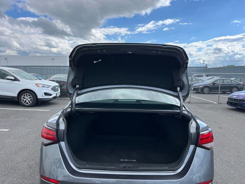 Used 2025 Nissan Sentra SV FWD image 30