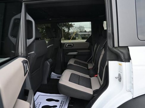 Used 2023 Ford Bronco Wildtrak image 24