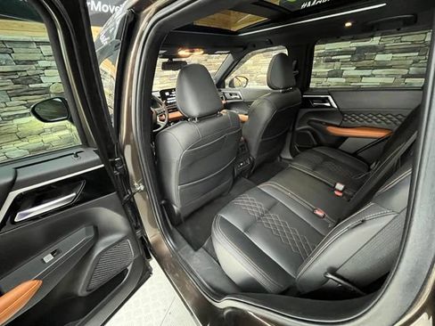 Used 2022 Mitsubishi Outlander SEL AWD/4WD image 39