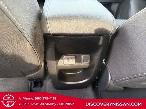 Used 2022 GMC Canyon Elevation image 29