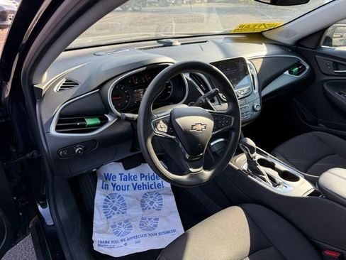 Used 2023 Chevrolet Malibu LT image 24