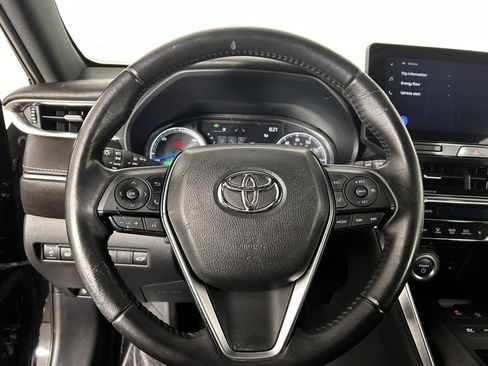 Used 2023 Toyota Venza XLE AWD/4WD image 20