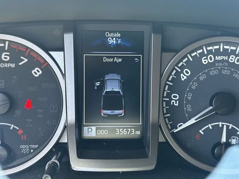 Used 2023 Toyota Tacoma SR5 w/ Technology Package AWD/4WD image 22