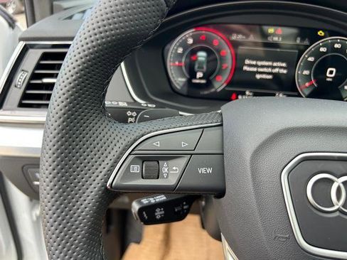 Certified 2025 Audi Q5 2.0T Premium Plus w/ Premium Plus Package image 19