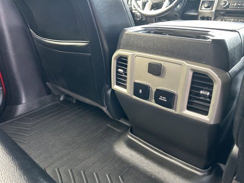 Used 2018 Ford F250 Lariat w/ Chrome Package image 15