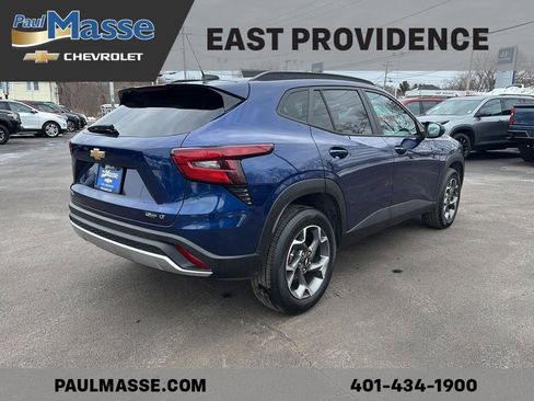 Certified 2024 Chevrolet Trax LT w/ LT Convenience Package image 7