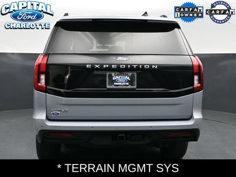 Used 2025 Ford Expedition Active AWD/4WD image 7