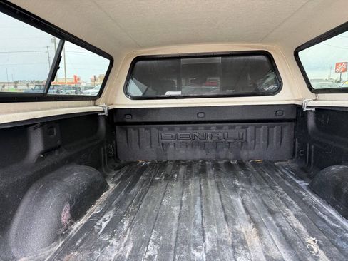 Used 2018 GMC Sierra 2500 Denali AWD/4WD image 46