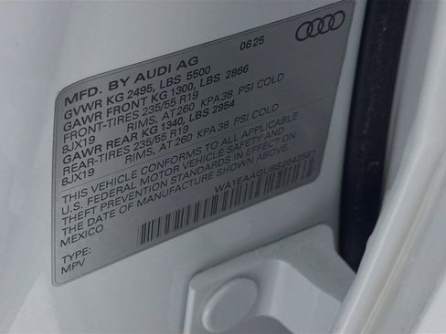 Used 2025 Audi Q5 Premium Plus w/ Premium Plus AWD/4WD image 34