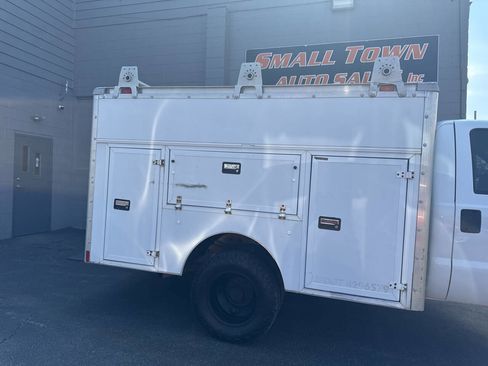 Used 2005 Ford F350 4x4 Regular Cab DRW Super Duty image 9