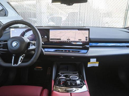 New 2026 BMW i5 eDrive40 w/ M Sport Package RWD image 9