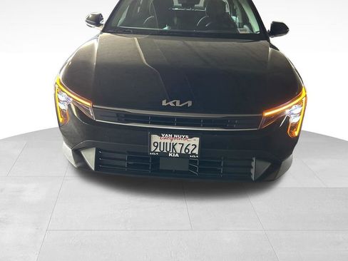 Used 2025 Kia K4 LXS image 2