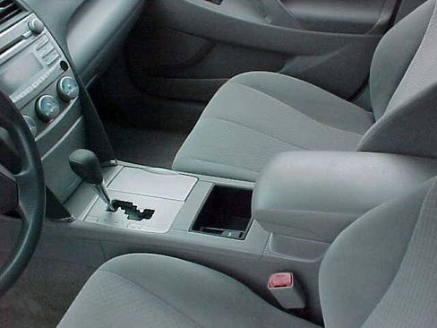Used 2009 Toyota Camry FWD image 19