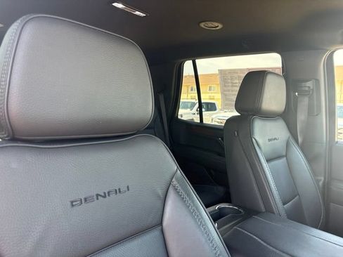 Used 2025 GMC Yukon Denali AWD/4WD image 35