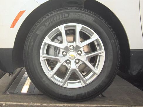 Used 2024 Chevrolet Equinox LS w/ Driver Confidence II Package FWD image 42