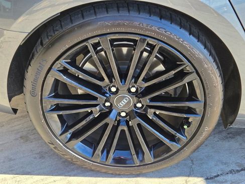 Used 2017 Audi A4 2.0T Prestige w/ Prestige Package AWD/4WD image 9