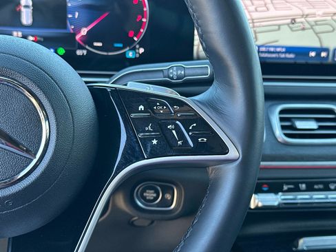 Certified 2025 Mercedes-Benz GLS 450 GLS 450 image 26