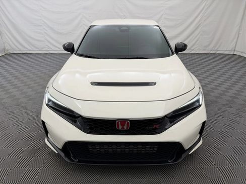 Used 2023 Honda Civic Type R image 3