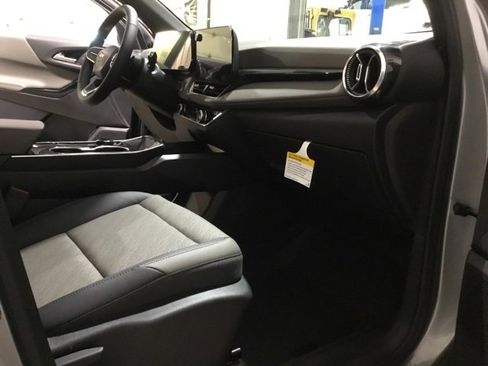 New 2026 Chevrolet Equinox LT w/ Convenience Package II image 50