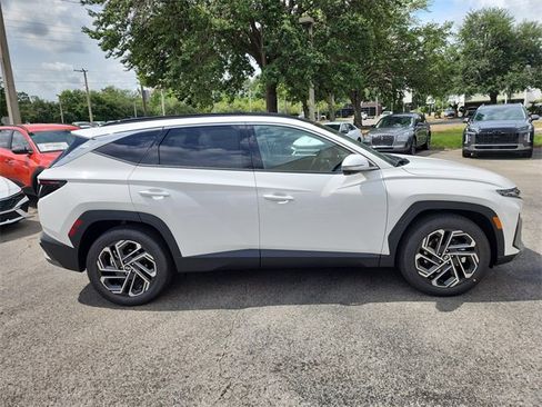 New 2025 Hyundai Tucson Limited image 2