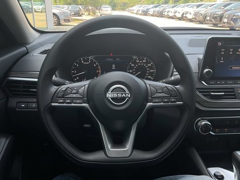 New 2026 Nissan Altima 2.5 SV FWD image 26
