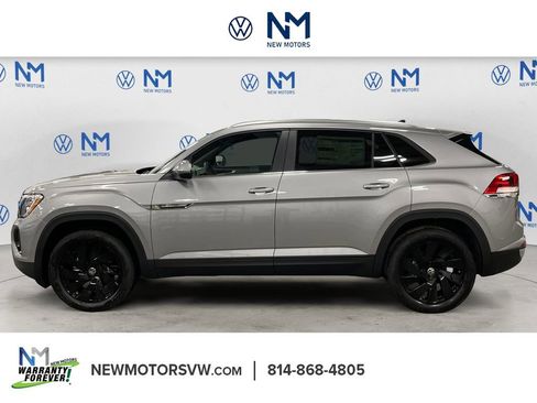 New 2026 Volkswagen Atlas Cross Sport SE image 2