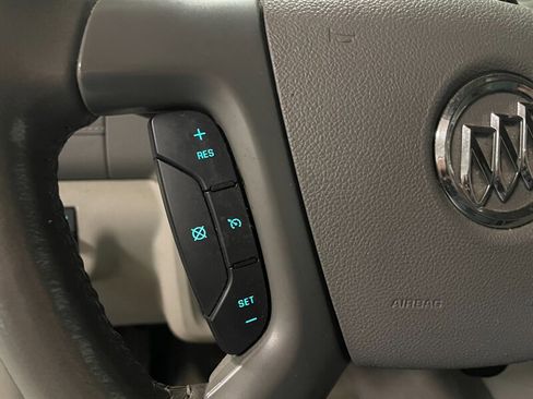 Used 2013 Buick Enclave Leather image 10