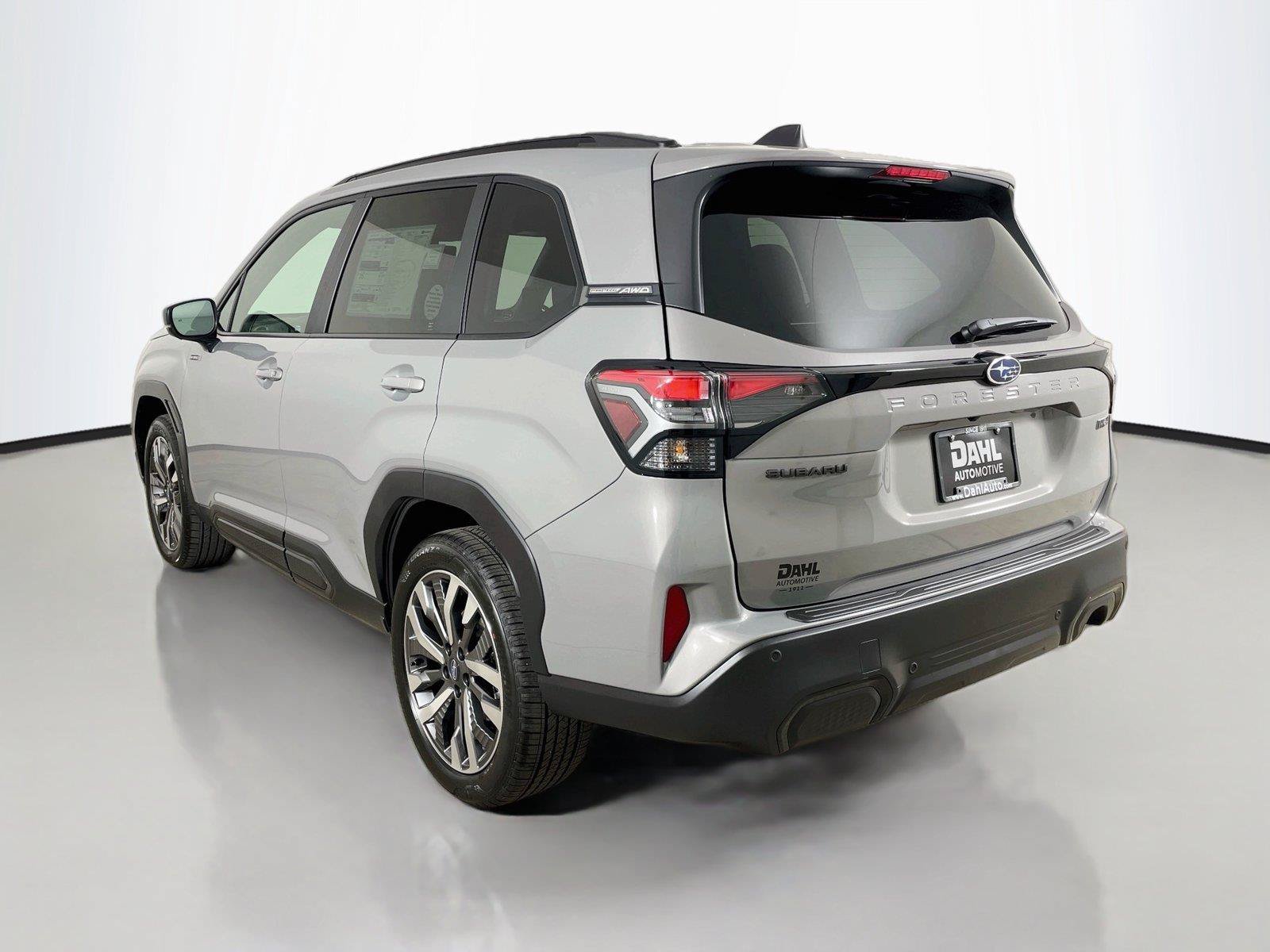 New 2026 Subaru Forester Touring AWD/4WD image 10