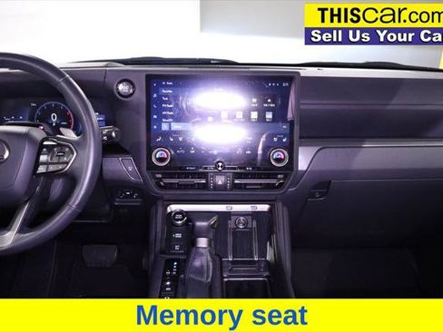 Used 2024 Lexus GX 550 w/ Accessory Package (2T) AWD/4WD image 23