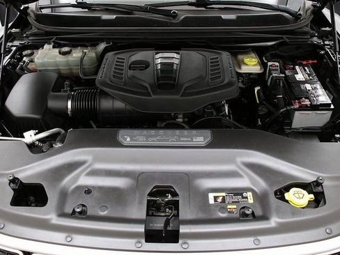 Used 2023 Jeep Wagoneer L Series III w/ Preferred Equipment Group AWD/4WD image 35