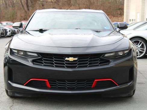 Used 2019 Chevrolet Camaro LT w/ Technology Package image 2