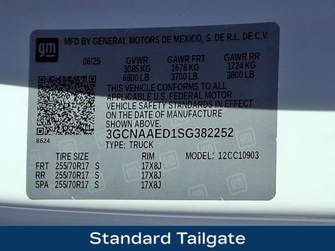 Used 2025 Chevrolet Silverado 1500 W/T image 28