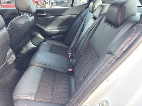 Used 2022 Nissan Maxima SR w/ Sport Mat Group image 15