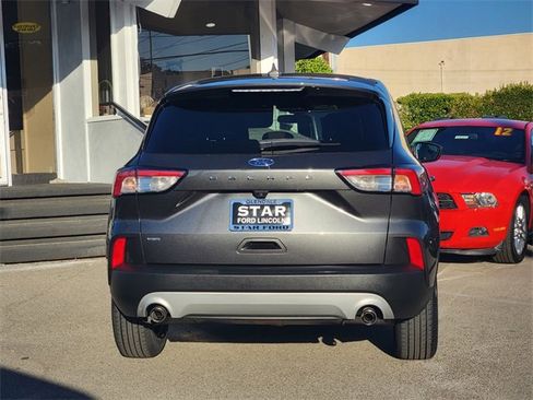 Certified 2020 Ford Escape SE image 5