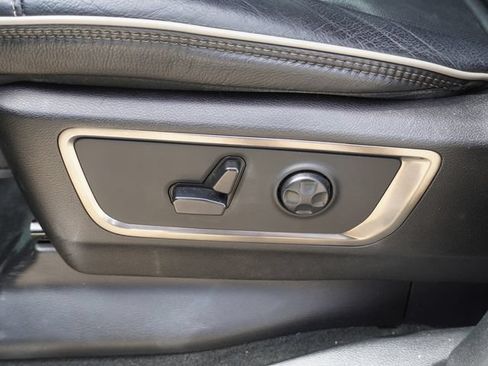 Used 2020 RAM 1500 Limited w/ Body Color Bumper Group AWD/4WD image 19