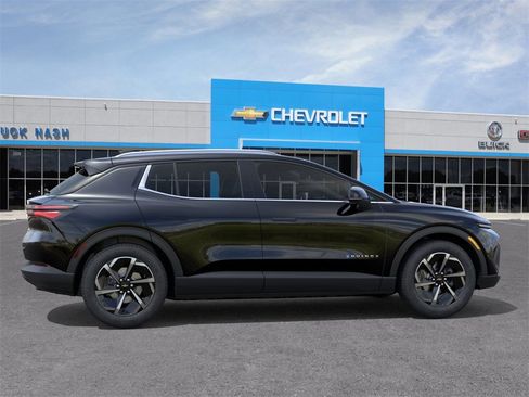 New 2026 Chevrolet Equinox EV LT image 5