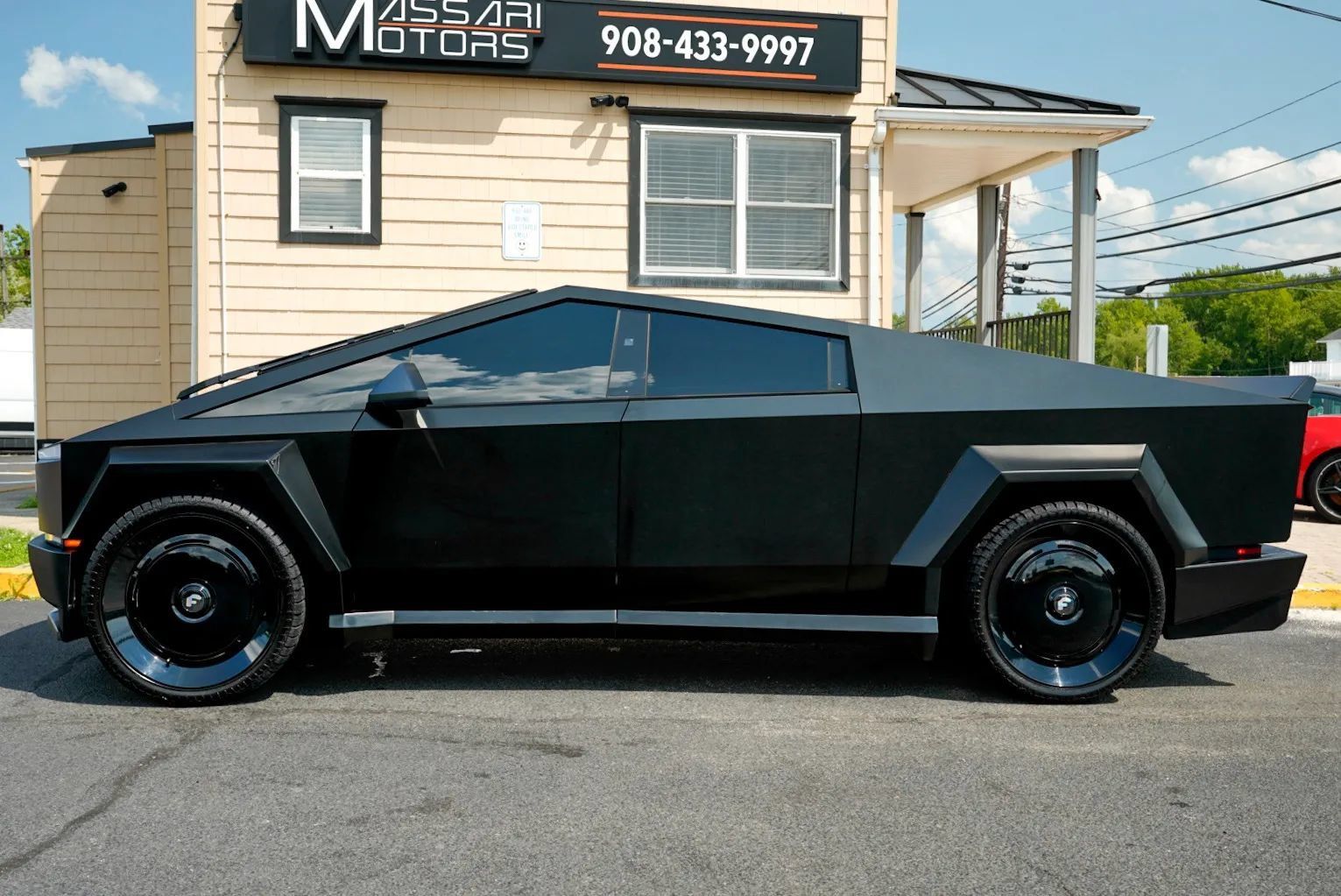 Used 2024 Tesla Cybertruck AWD Crew Cab image 8