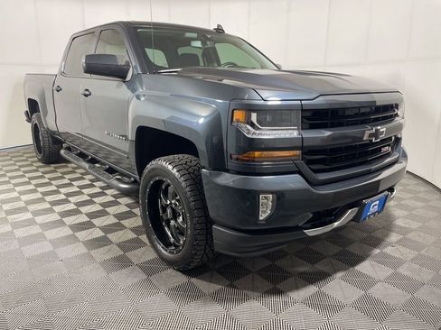 Used 2018 Chevrolet Silverado 1500 LT w/ All Star Edition image 2